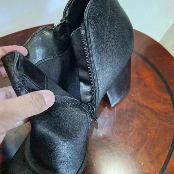 Style & Co. Ankle Boots Heels Womens Black Leather Side Zipper SNC Masrina 9.5M - Picture 13 of 16